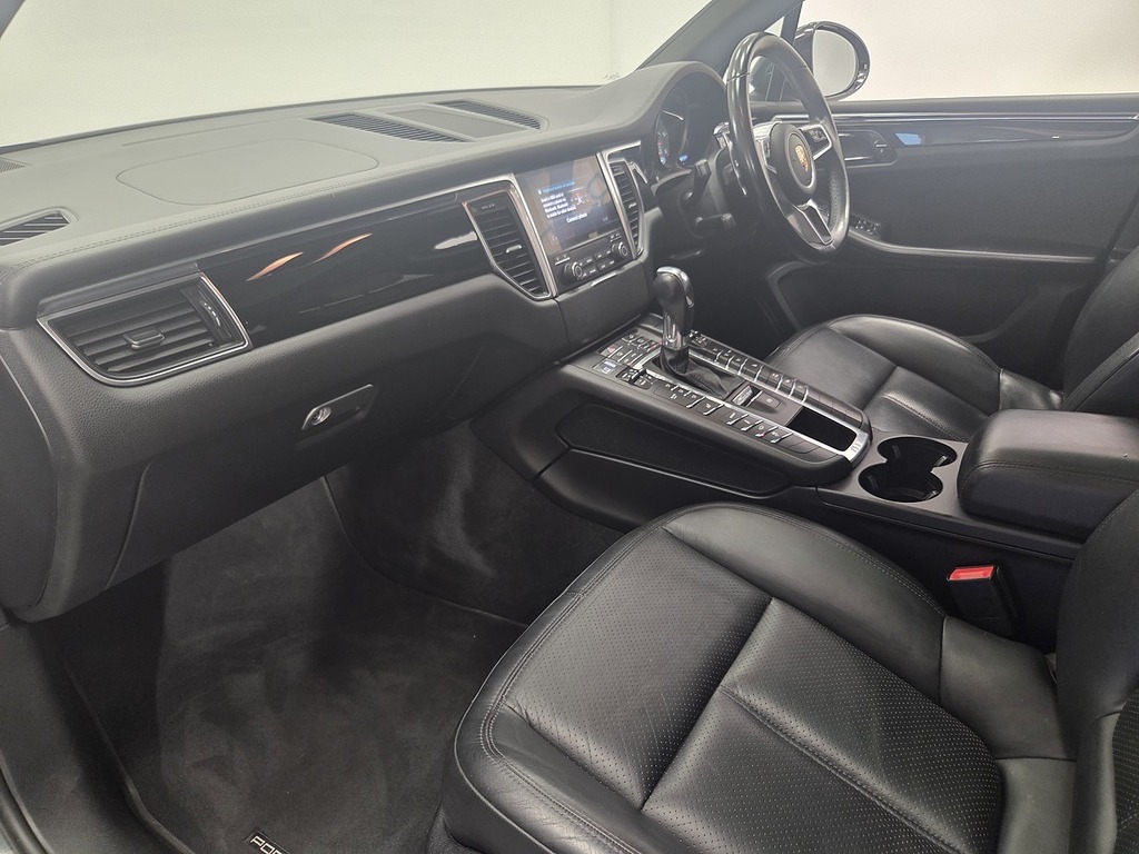 Porsche Macan 3.0 Gts Pdk Blue #9