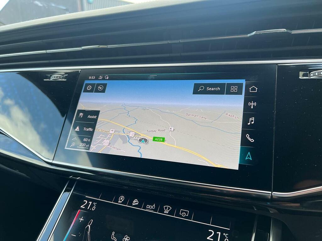 Audi Q8 S Line Blue #30