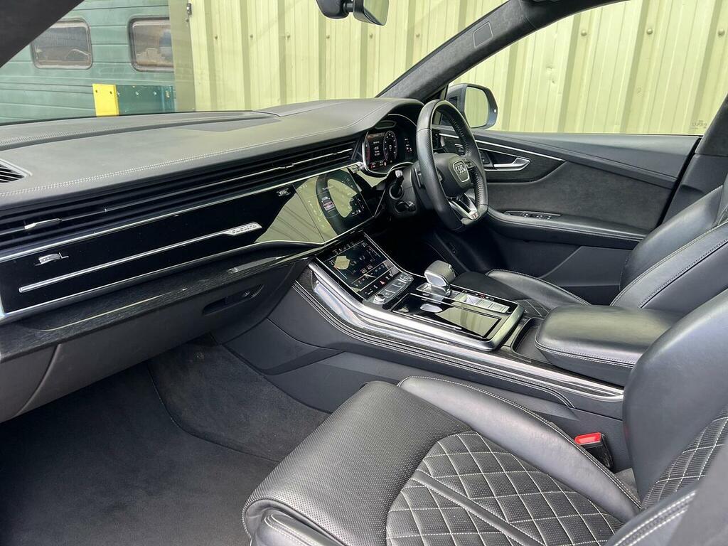 Audi Q8 S Line Blue #10