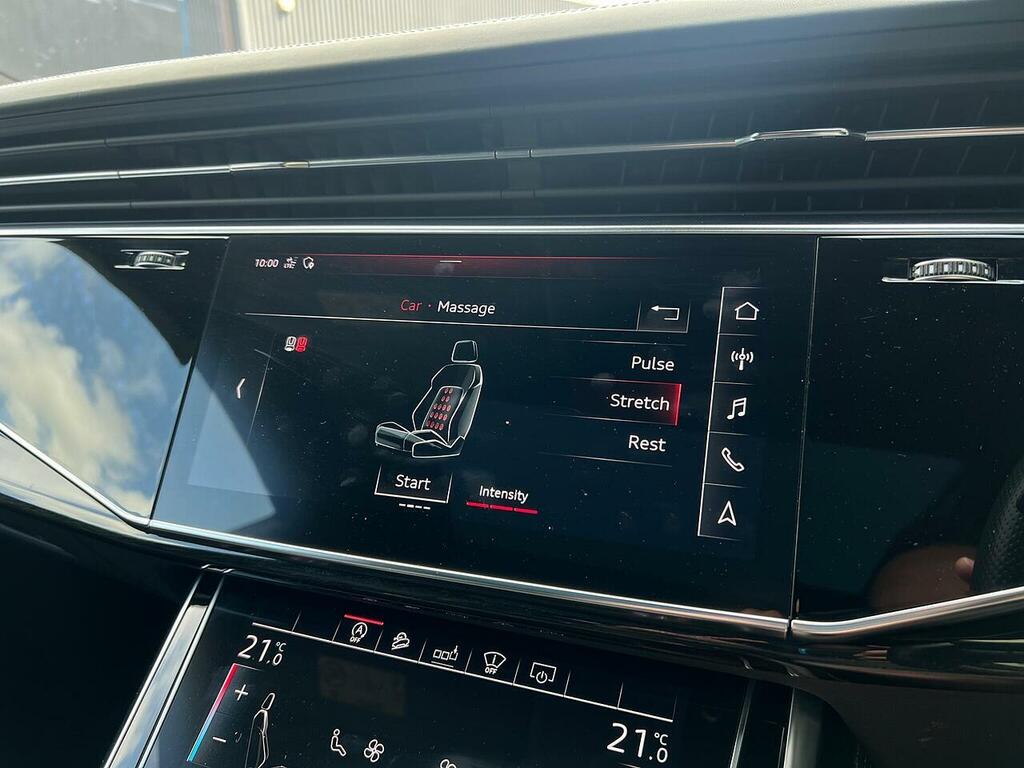Audi Q8 S Line Blue #25