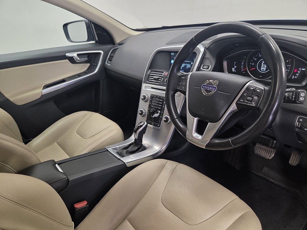 Volvo XC60 2.0 D4 Se Nav Suv Euro 6 Ss 19 Blue #3