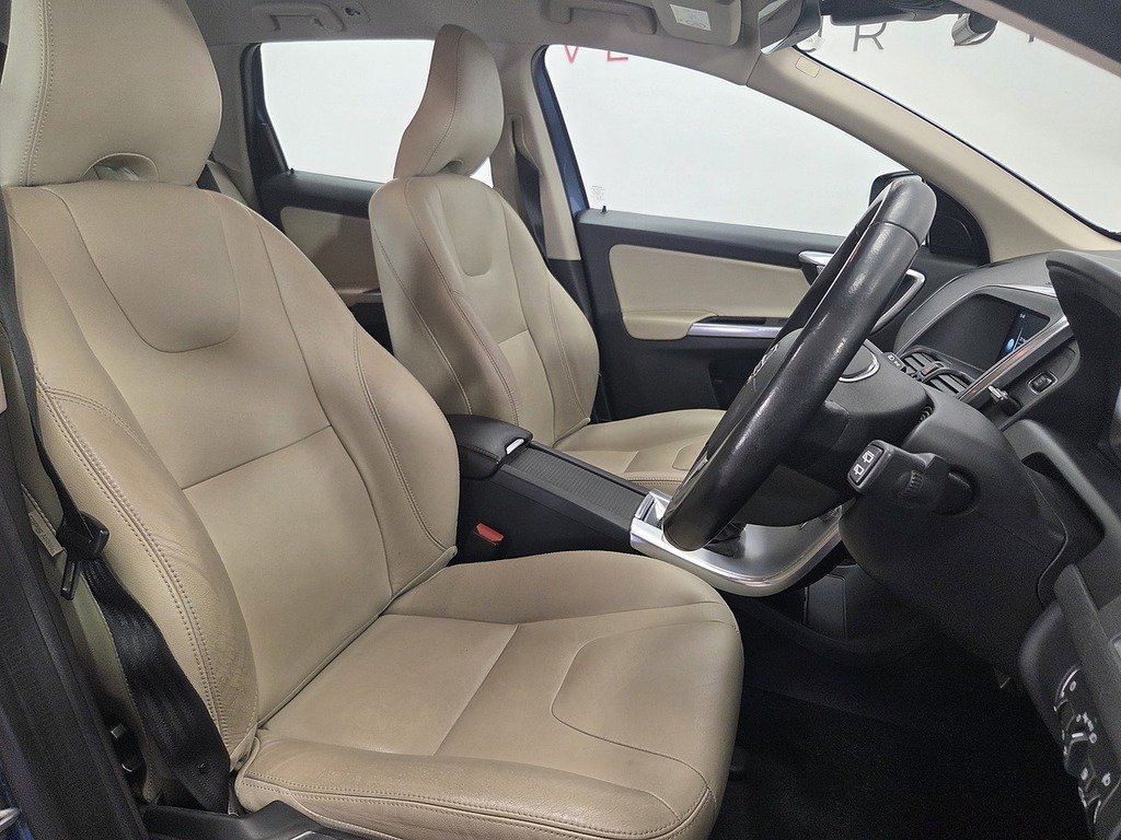 Volvo XC60 2.0 D4 Se Nav Suv Euro 6 Ss 19 Blue