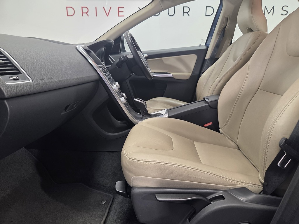 Volvo XC60 2.0 D4 Se Nav Suv Euro 6 Ss 19 Blue #5
