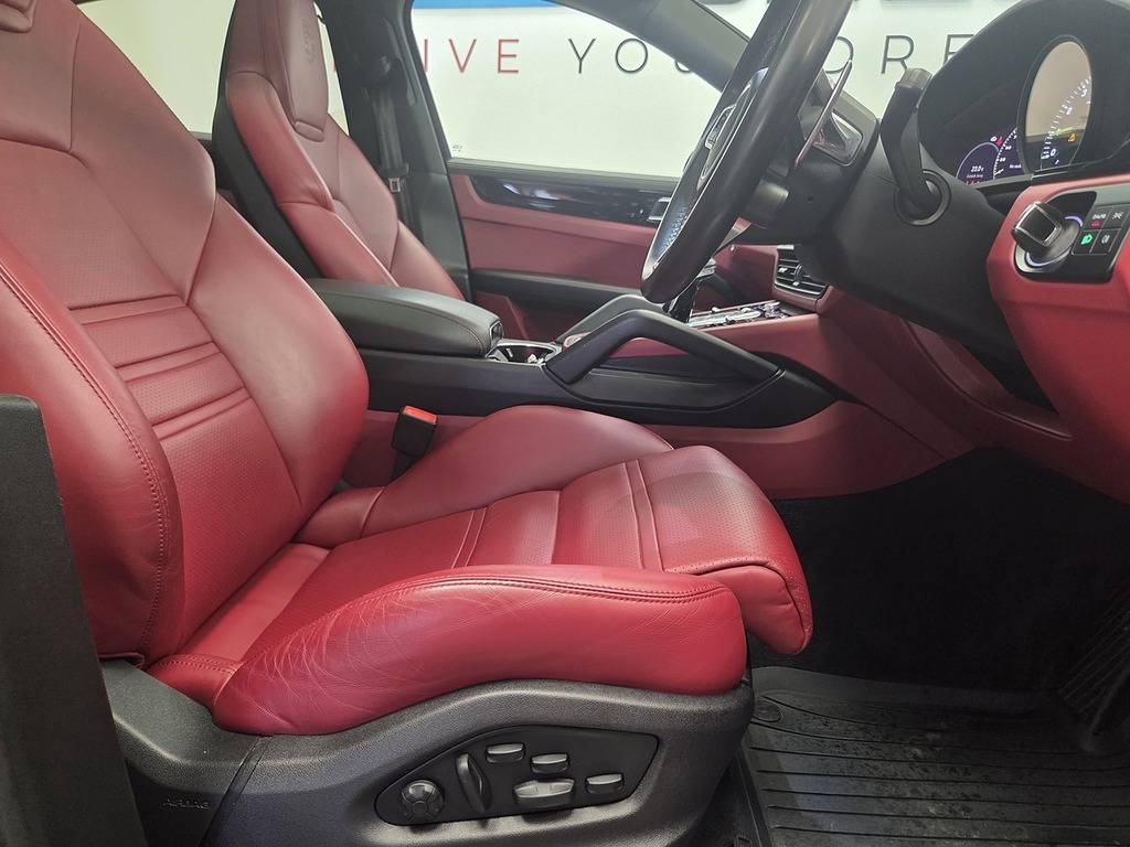Porsche Cayenne 3.0 V6 E-hybrid 17.9Kwh Coupe Plug-in H Black #4