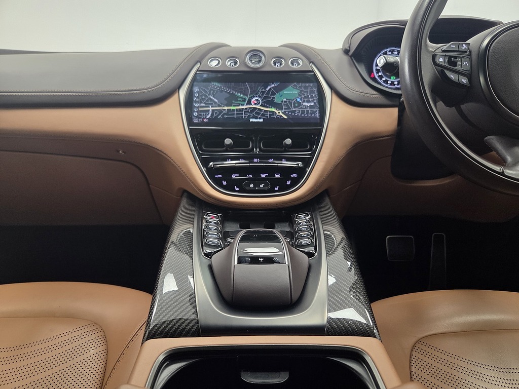 Aston Martin DBX V8 550 Touchtronic Grey #29