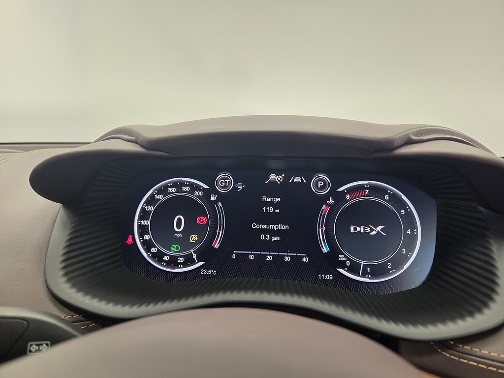 Aston Martin DBX V8 550 Touchtronic Grey #28