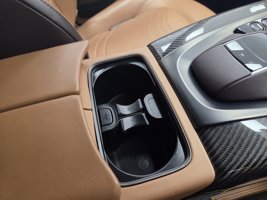 Aston Martin DBX V8 550 Touchtronic Grey #32