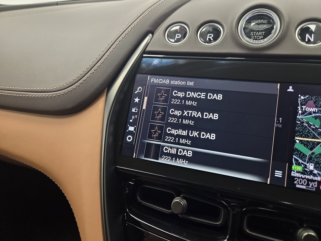 Aston Martin DBX V8 550 Touchtronic Grey #39