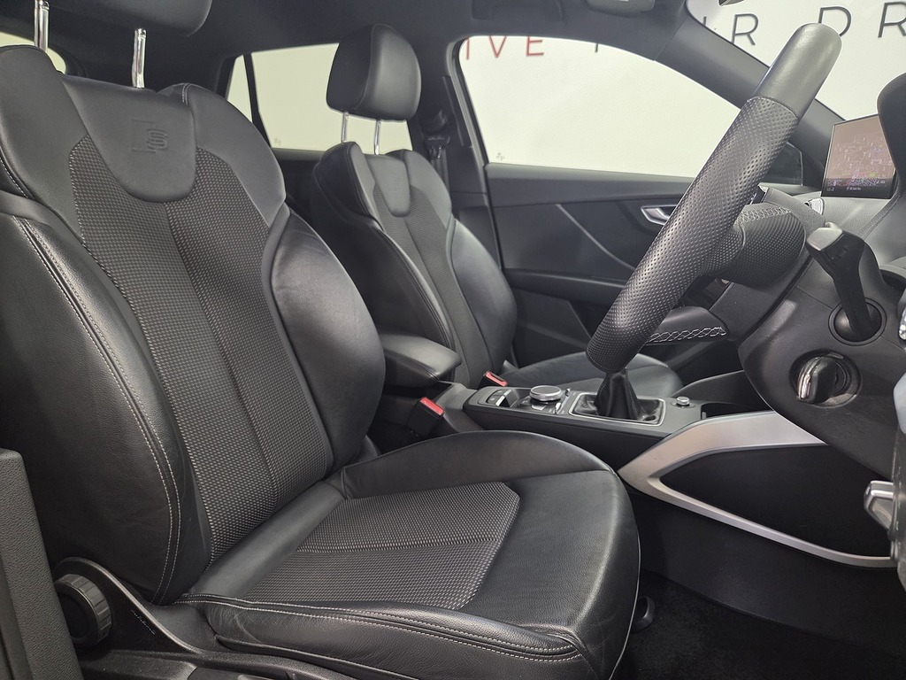 Audi Q2 1.0 Tfsi 30 Black Edition Suv Eu Black #2
