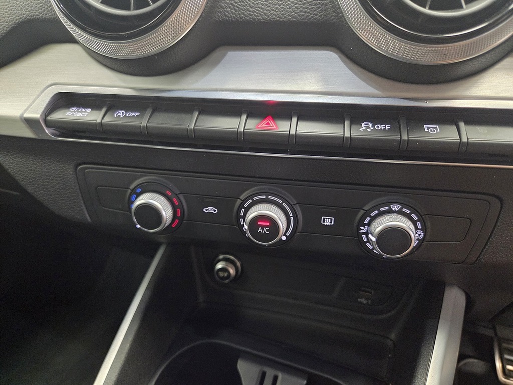 Audi Q2 35 Tfsi Sport Blue #32