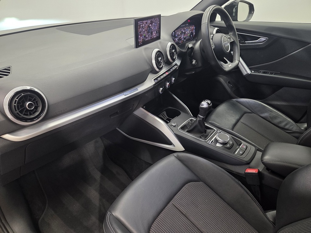 Audi Q2 35 Tfsi Sport Blue #9
