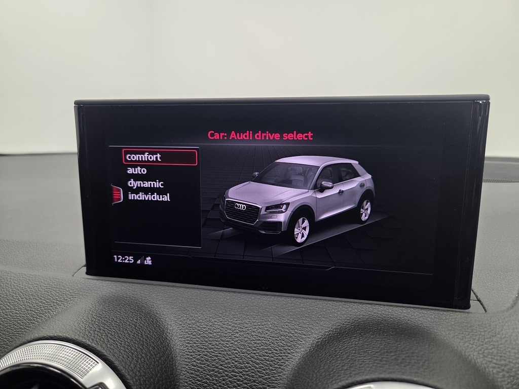 Audi Q2 35 Tfsi Sport Blue #35