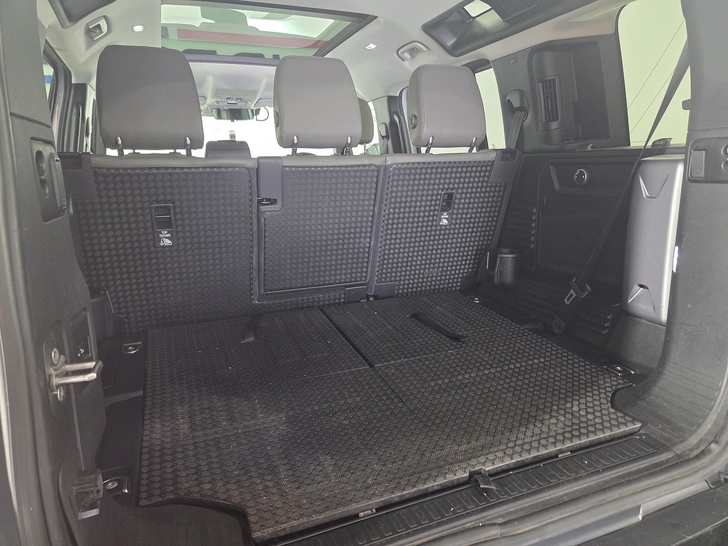 Land Rover Defender 110 Defender First Edition D Green #26