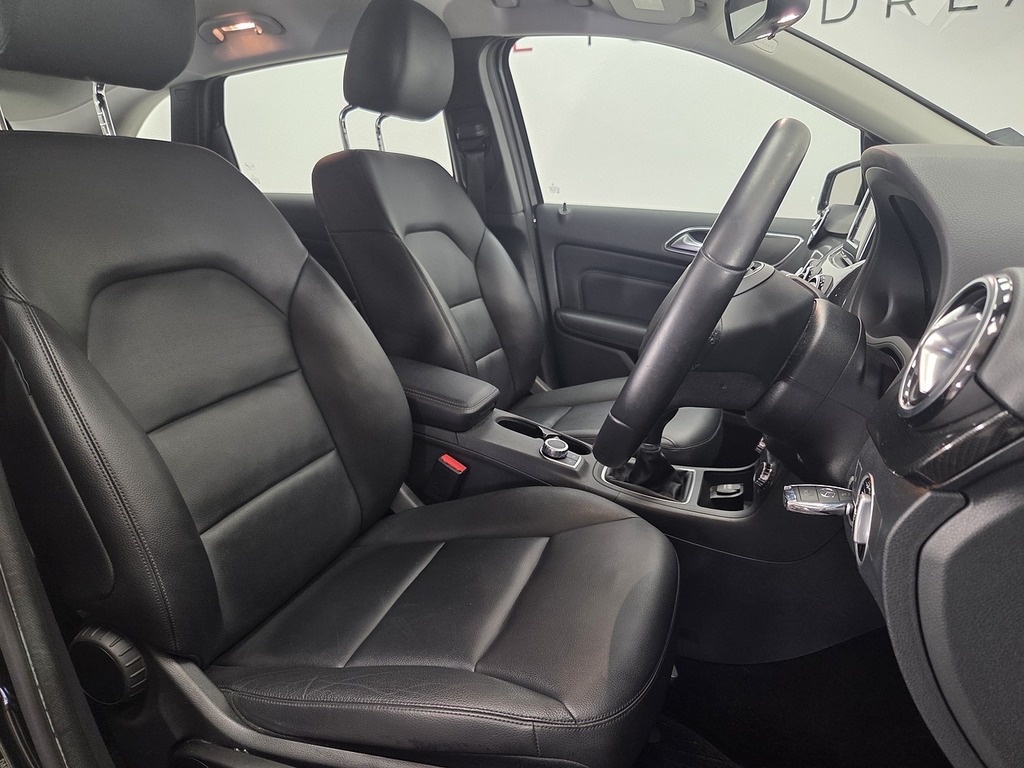 Mercedes-Benz B Class 1.8 B200 Cdi Blueefficiency Se Mpv Manu Black #2