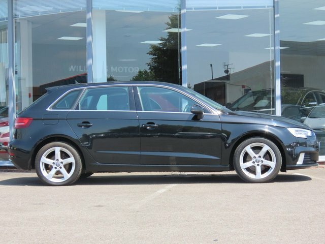 Audi A3 2018 1.6 Tdi 30 Sport Sportback S Troni FG68DMY Black #3