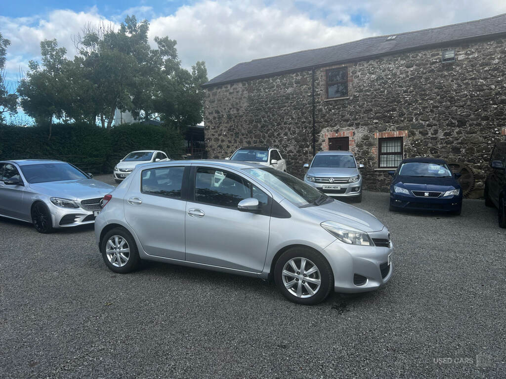 Toyota Yaris 1.33 Vvt-i Tr Silver