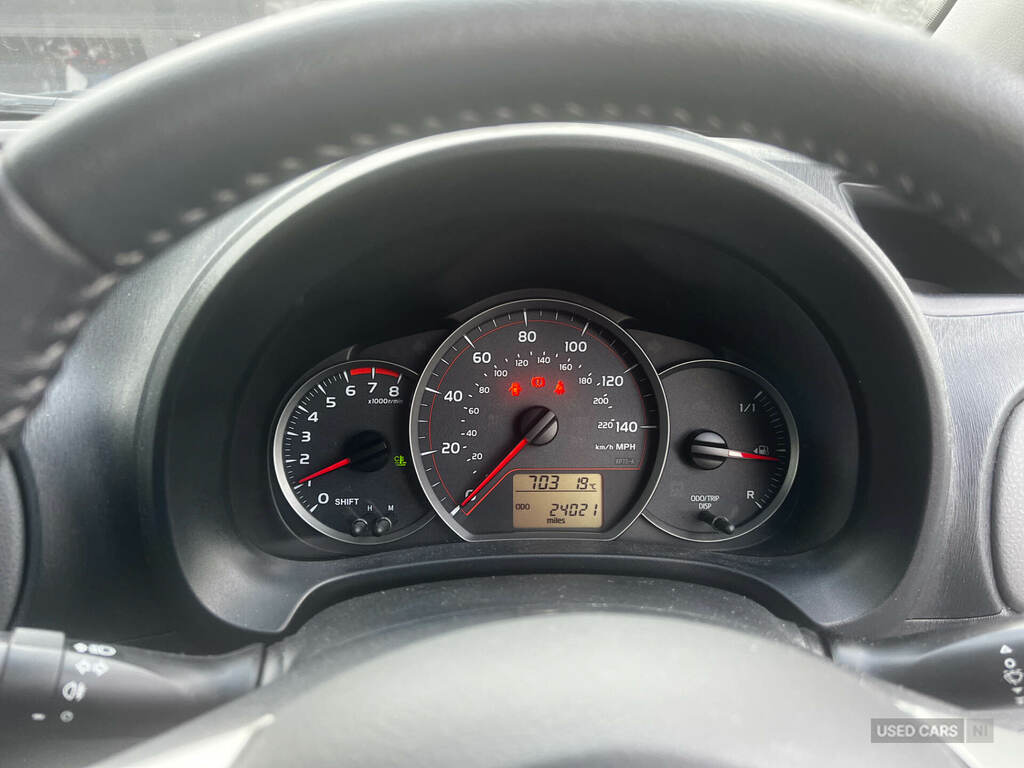 Toyota Yaris 1.33 Vvt-i Tr Silver #2