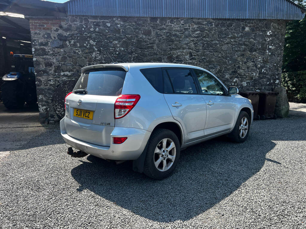 Toyota Rav 4 2.2 D-4d Xt-r Silver #2