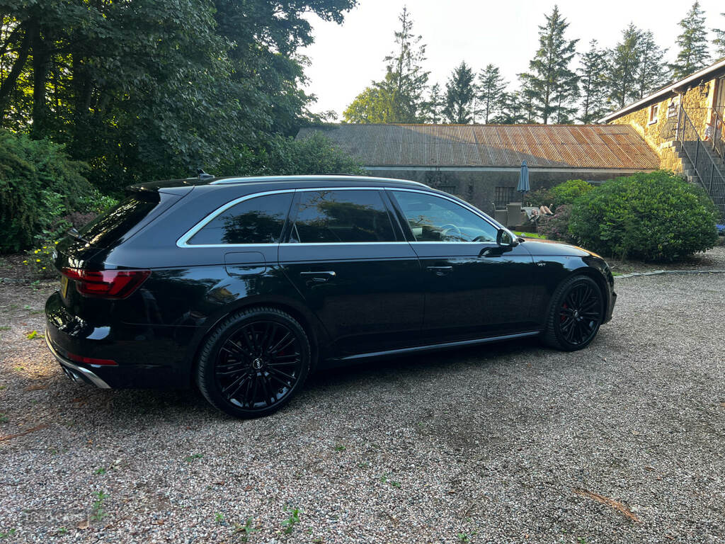 Audi A4 S4 Quattro Tip Tronic Black