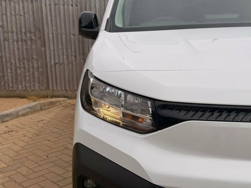 Citroen e-Berlingo 52Kwh Driver M Panel Van Swb 7.4Kw Charg GK25TZO White #2