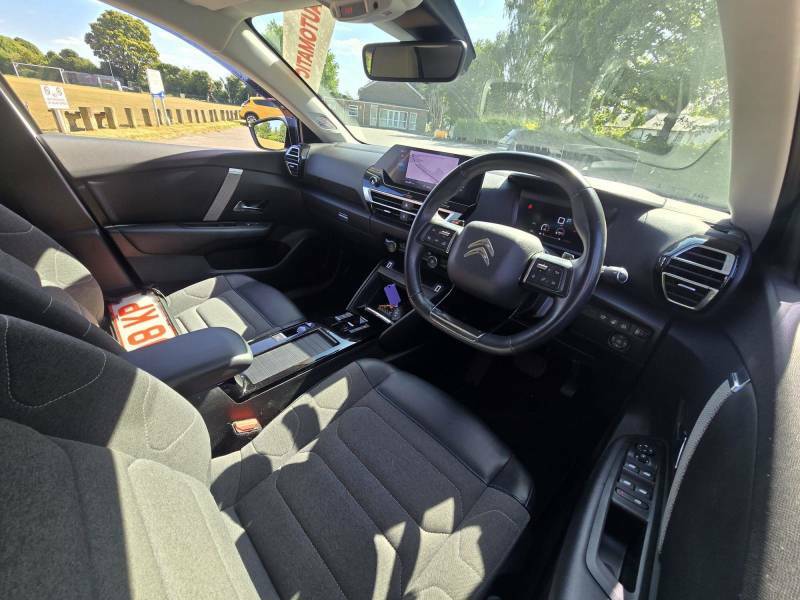 Citroen C4 1.2 Puretech 130 C-series Ed White #26