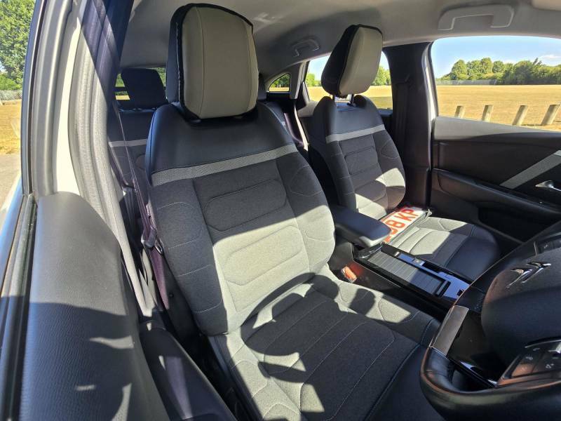 Citroen C4 1.2 Puretech 130 C-series Ed White #25