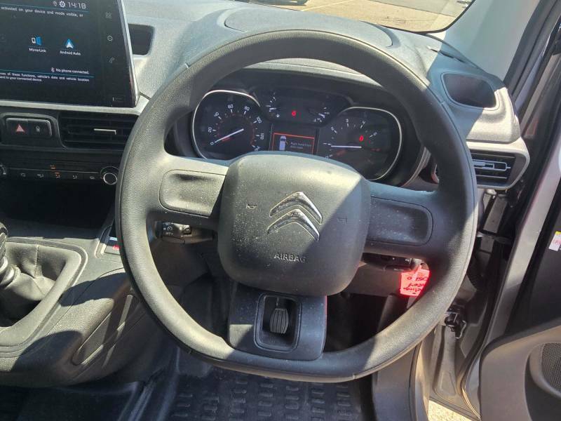 Citroen Berlingo  White #30