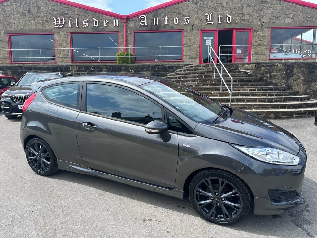 Ford Fiesta 1L St-line Grey