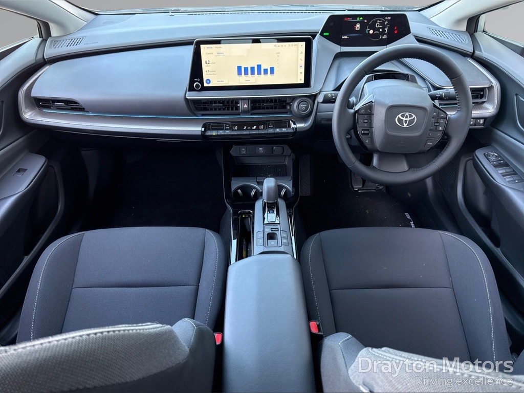 Toyota Prius 2.0 13.6Kwh Design Hatchback Plug-in Hy GJ75RGO Silver #2