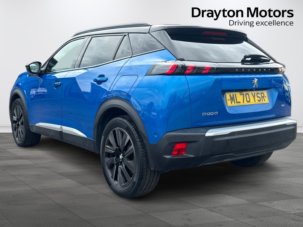 Peugeot e-2008 50Kwh Gt Suv 136 Ps Blue #3