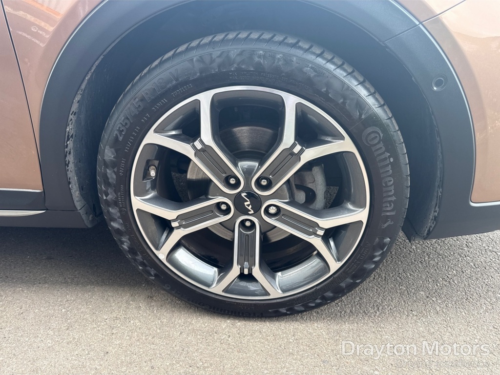 Kia Xceed 1.6 Gdi 8.9Kwh 3 Suv Plug-in Hybrid Dct Black #36