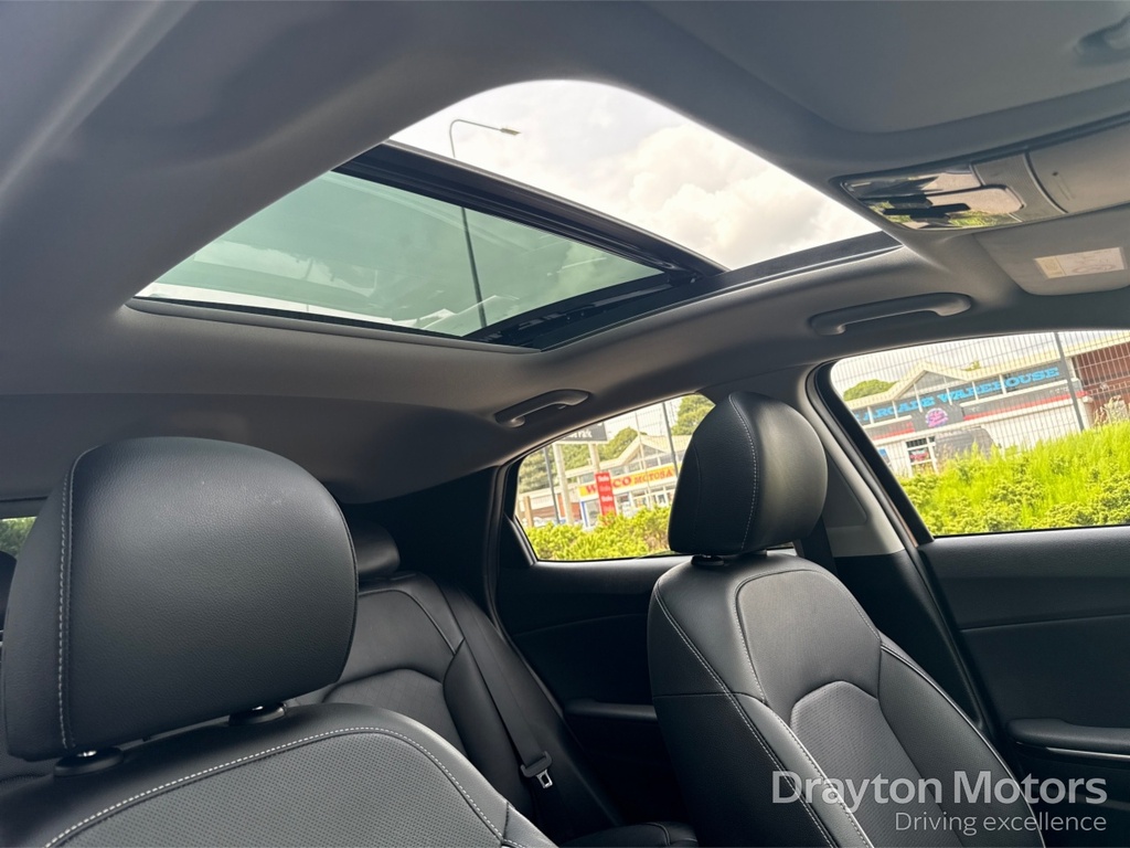 Kia Xceed 1.6 Gdi 8.9Kwh 3 Suv Plug-in Hybrid Dct Black #31