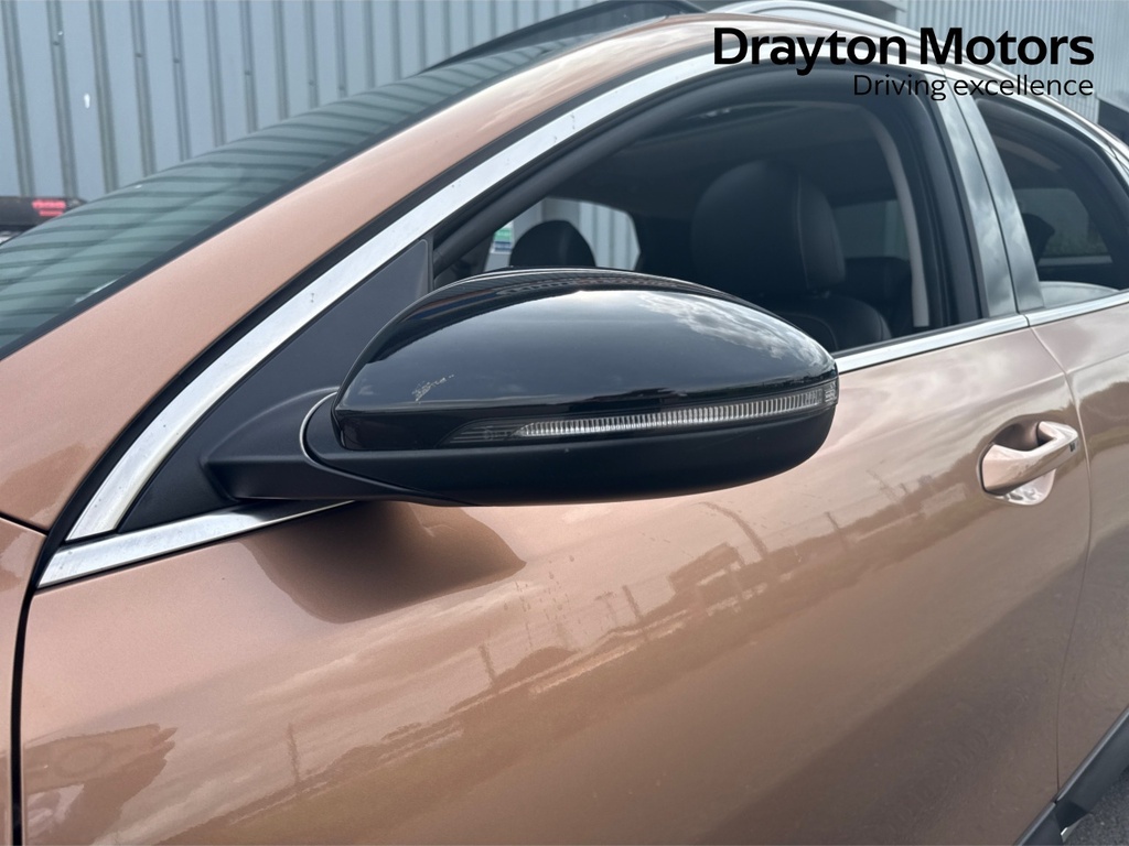Kia Xceed 1.6 Gdi 8.9Kwh 3 Suv Plug-in Hybrid Dct Black #40
