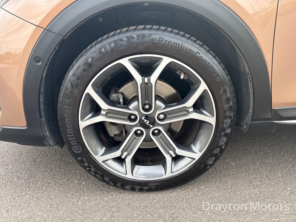 Kia Xceed 1.6 Gdi 8.9Kwh 3 Suv Plug-in Hybrid Dct Black #37