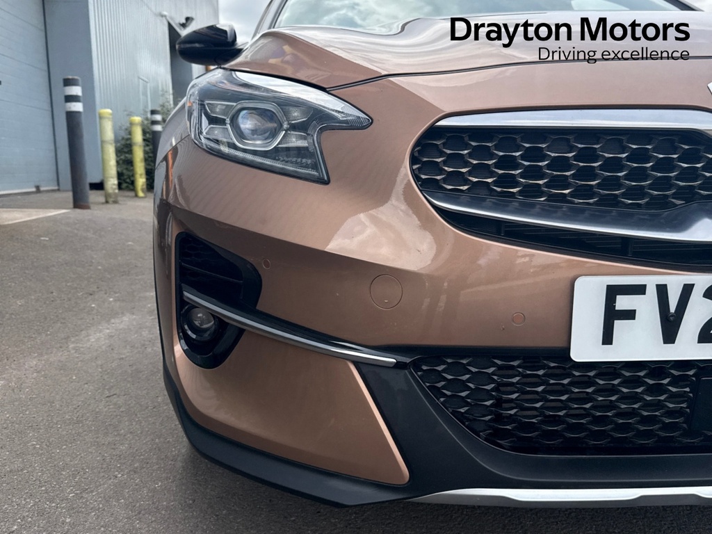 Kia Xceed 1.6 Gdi 8.9Kwh 3 Suv Plug-in Hybrid Dct Black #39