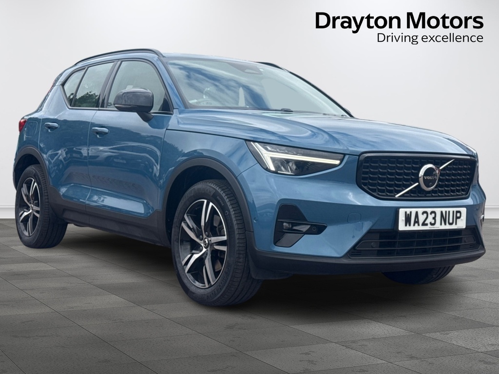 Volvo XC40 2.0 B4 Mhev Plus Suv Hybrid Dct Aw Blue