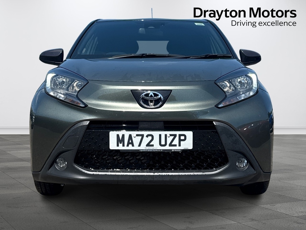 Toyota Aygo X 1.0 Vvt-i Edge Hatchback X-shift Euro 6 MA72UZP Green #2