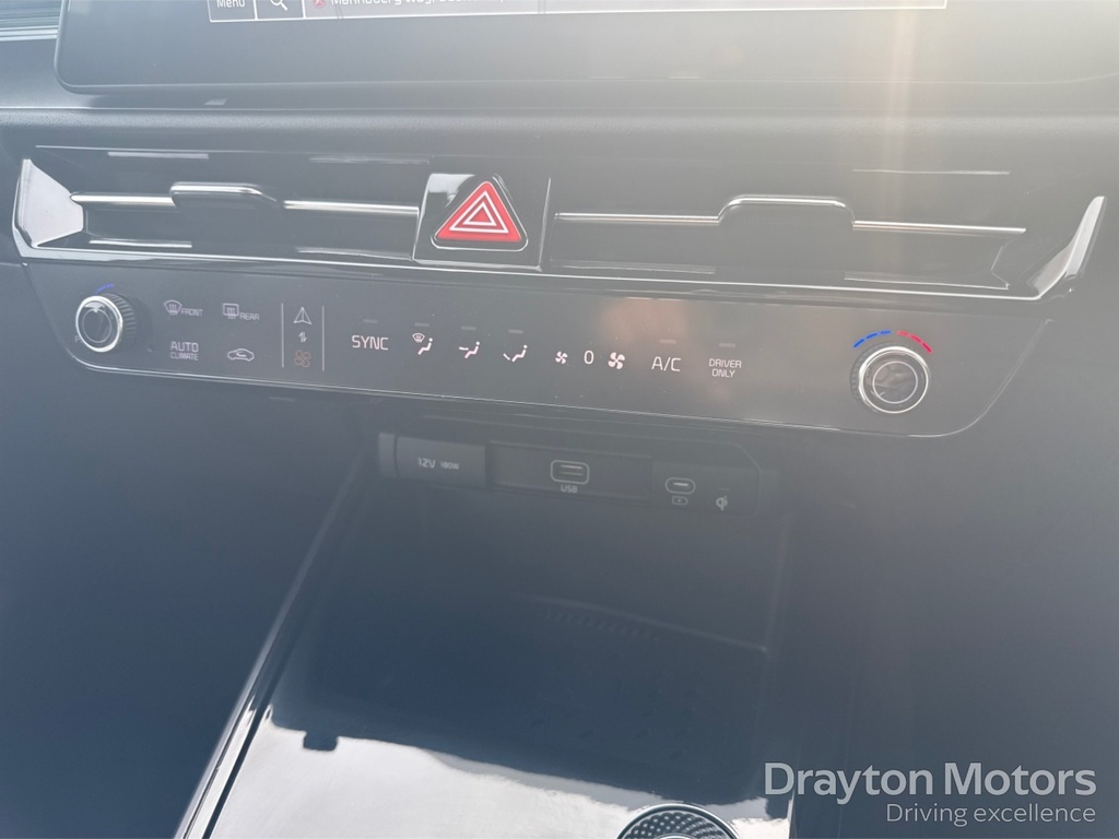 Kia Niro 1.6 Gdi 11.1Kwh 2 Suv Plug In Hybrid Dc Black #22