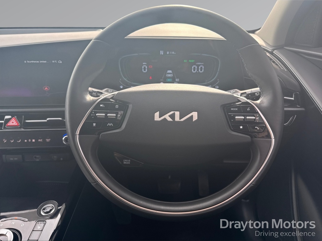 Kia Niro 1.6 Gdi 11.1Kwh 2 Suv Plug In Hybrid Dc Black #13