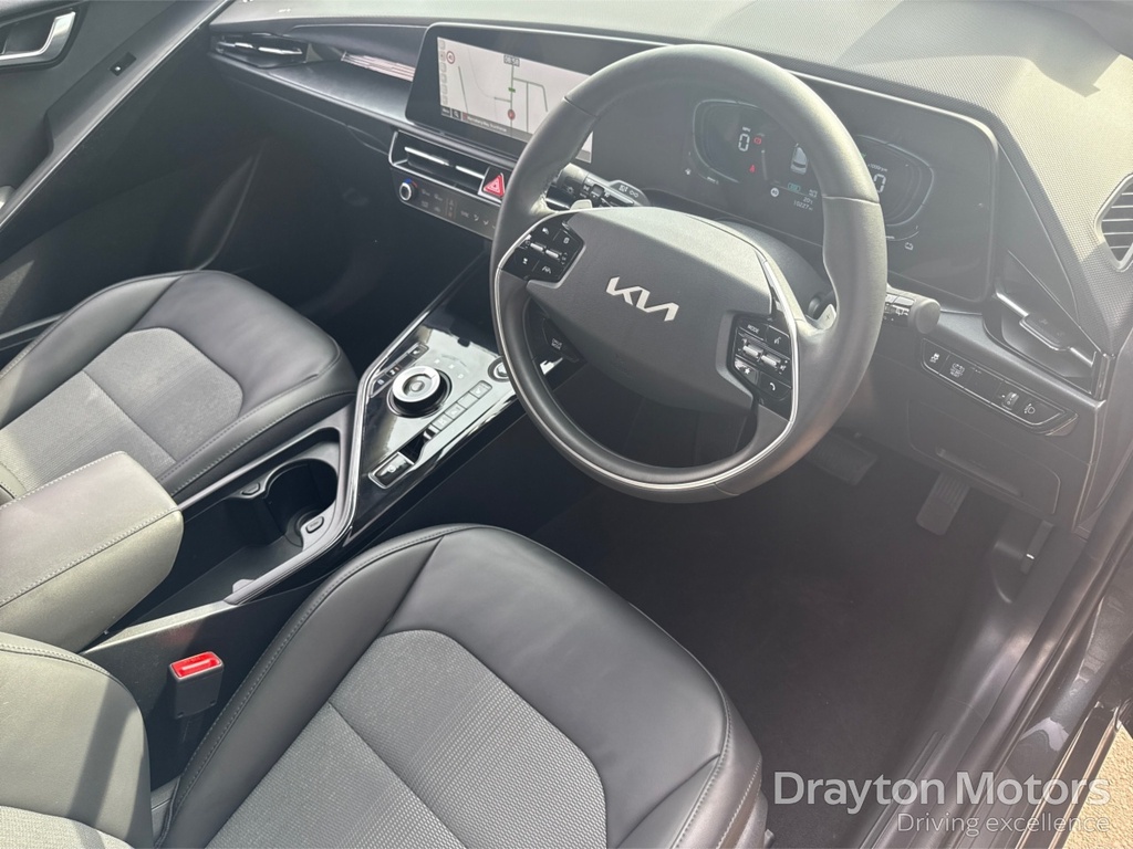 Kia Niro 1.6 Gdi 11.1Kwh 2 Suv Plug In Hybrid Dc Black #10