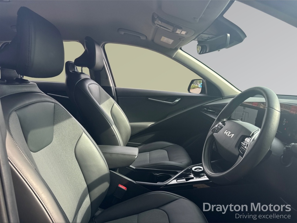 Kia Niro 1.6 Gdi 11.1Kwh 2 Suv Plug In Hybrid Dc Black #12