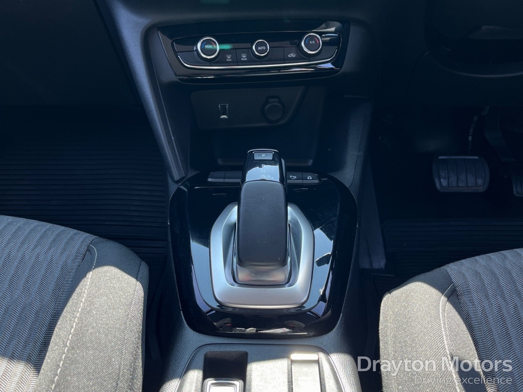 Vauxhall Corsa-e 50Kwh Elite Premium White #17