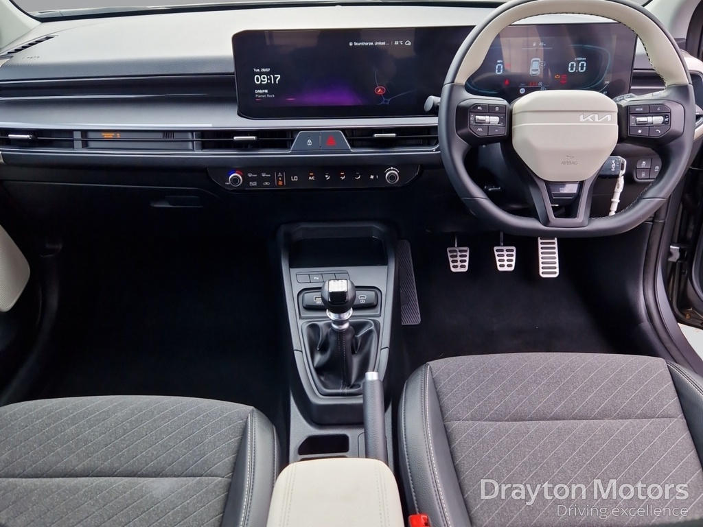 Kia Stonic 1.0 T-gdi Mhev Gt-line Suv Hybrid Manua Grey #2
