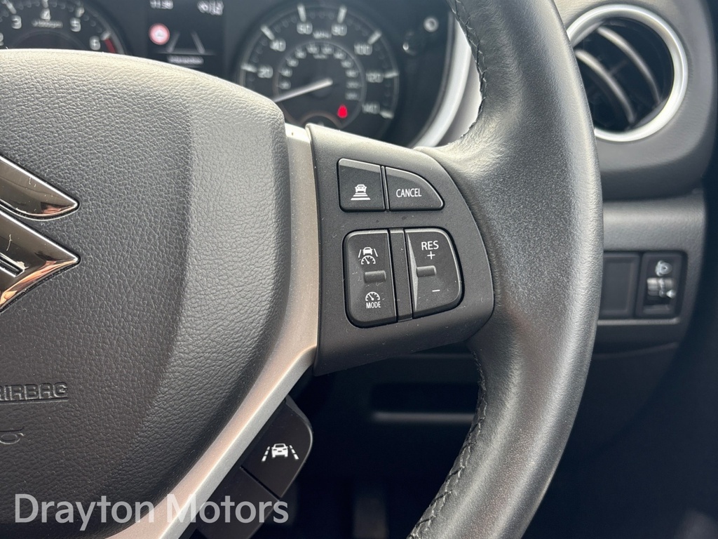 Suzuki Vitara 61Kwh Motion Suv 174 Ps Black #17