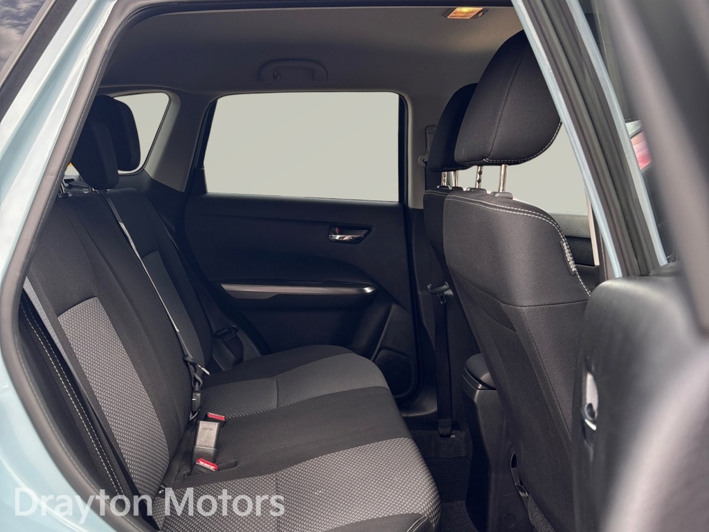 Suzuki Vitara 61Kwh Motion Suv 174 Ps Black #14