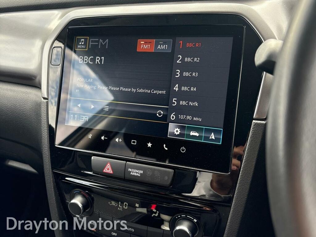 Suzuki Vitara 61Kwh Motion Suv 174 Ps Black #20