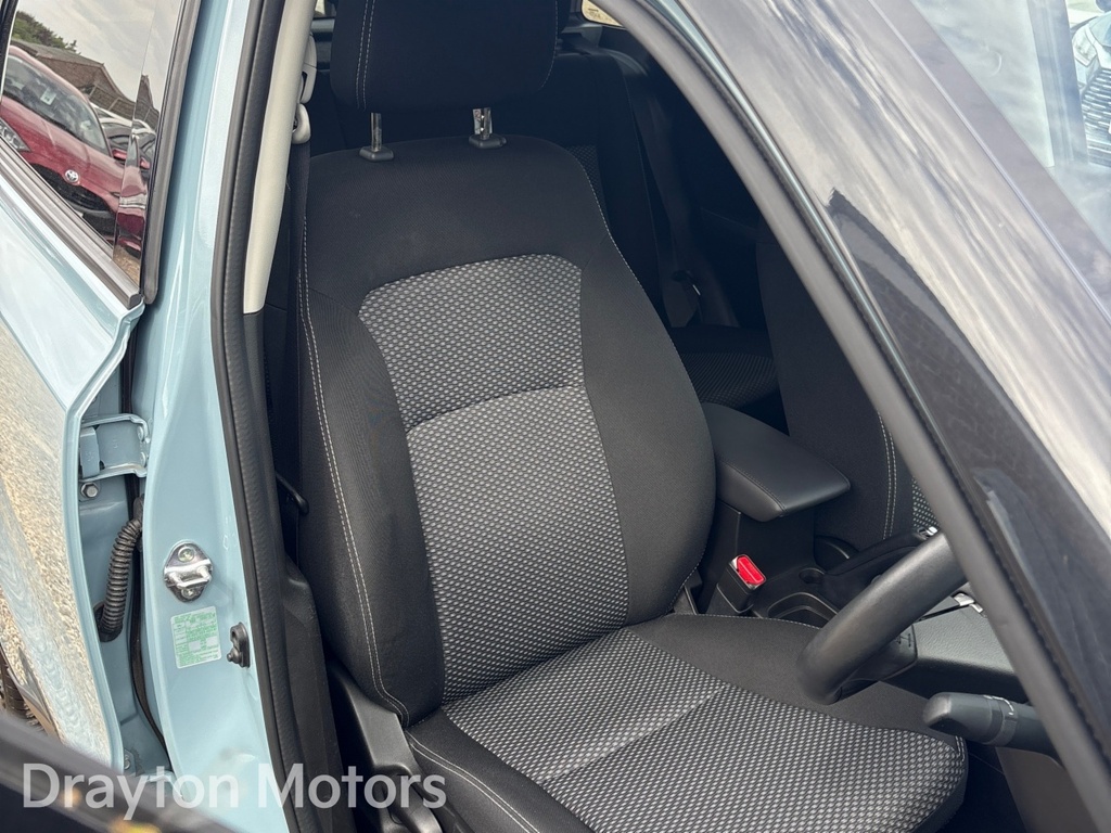 Suzuki Vitara 61Kwh Motion Suv 174 Ps Black #28
