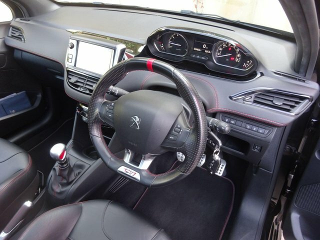 Peugeot 208 Active Silver #22