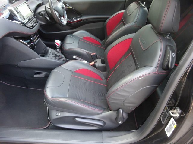 Peugeot 208 Active Silver #17