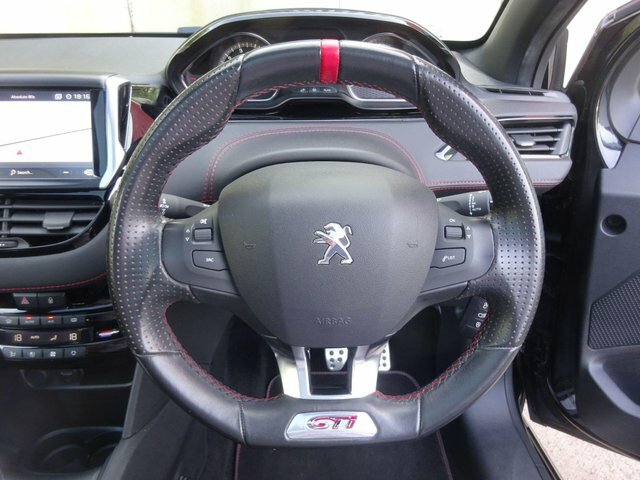 Peugeot 208 Active Silver #21